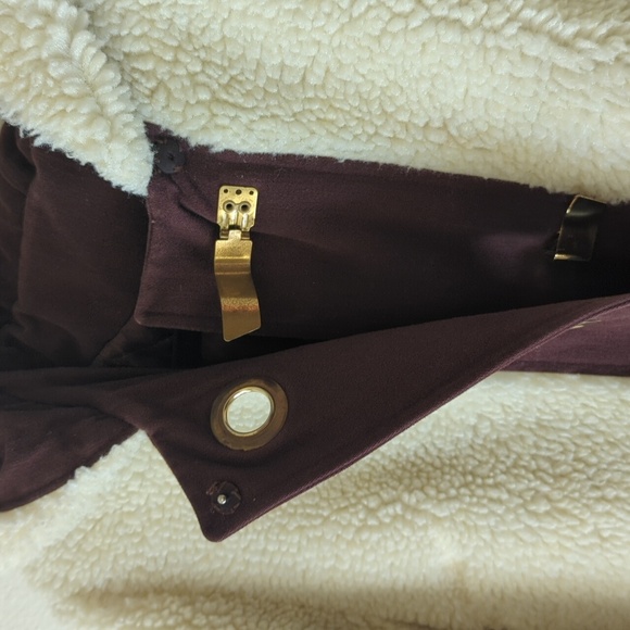 Vintage buckle long quilted fuzzy hooded coat size small - Picture 4 of 11